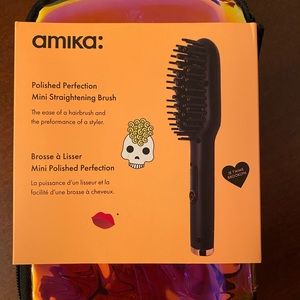 AMIKA Hair Straightening Brush